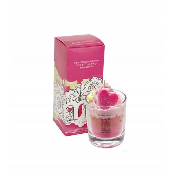 Bomb Cosmetics piped candle Strawberry Daiquiri 8x7 cm - British product