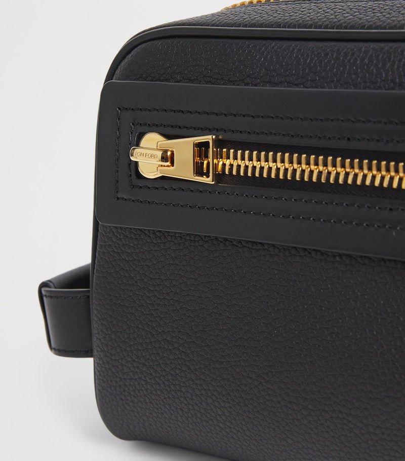 TOM FORD leather wash bag (British brand)