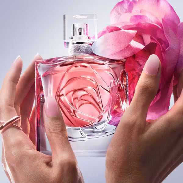 Lancome La Vie Est Belle Rose perfume 30ml, imported from the UK