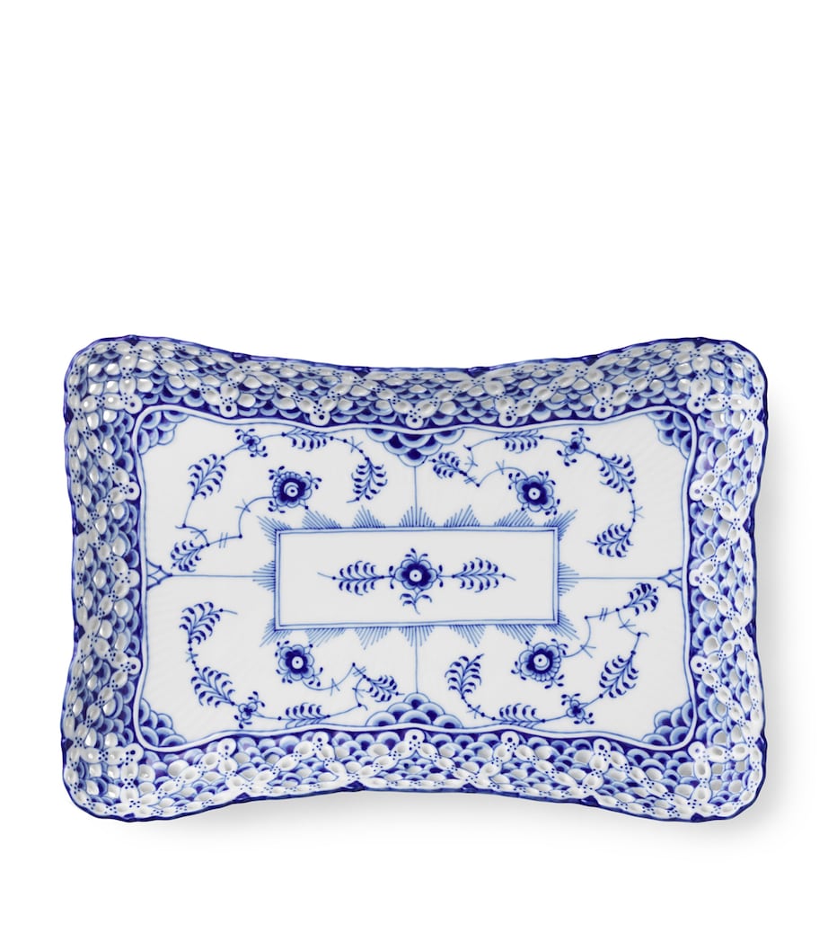 Royal Copenhagen Blue Fluted dish 23cm, imported from the UK