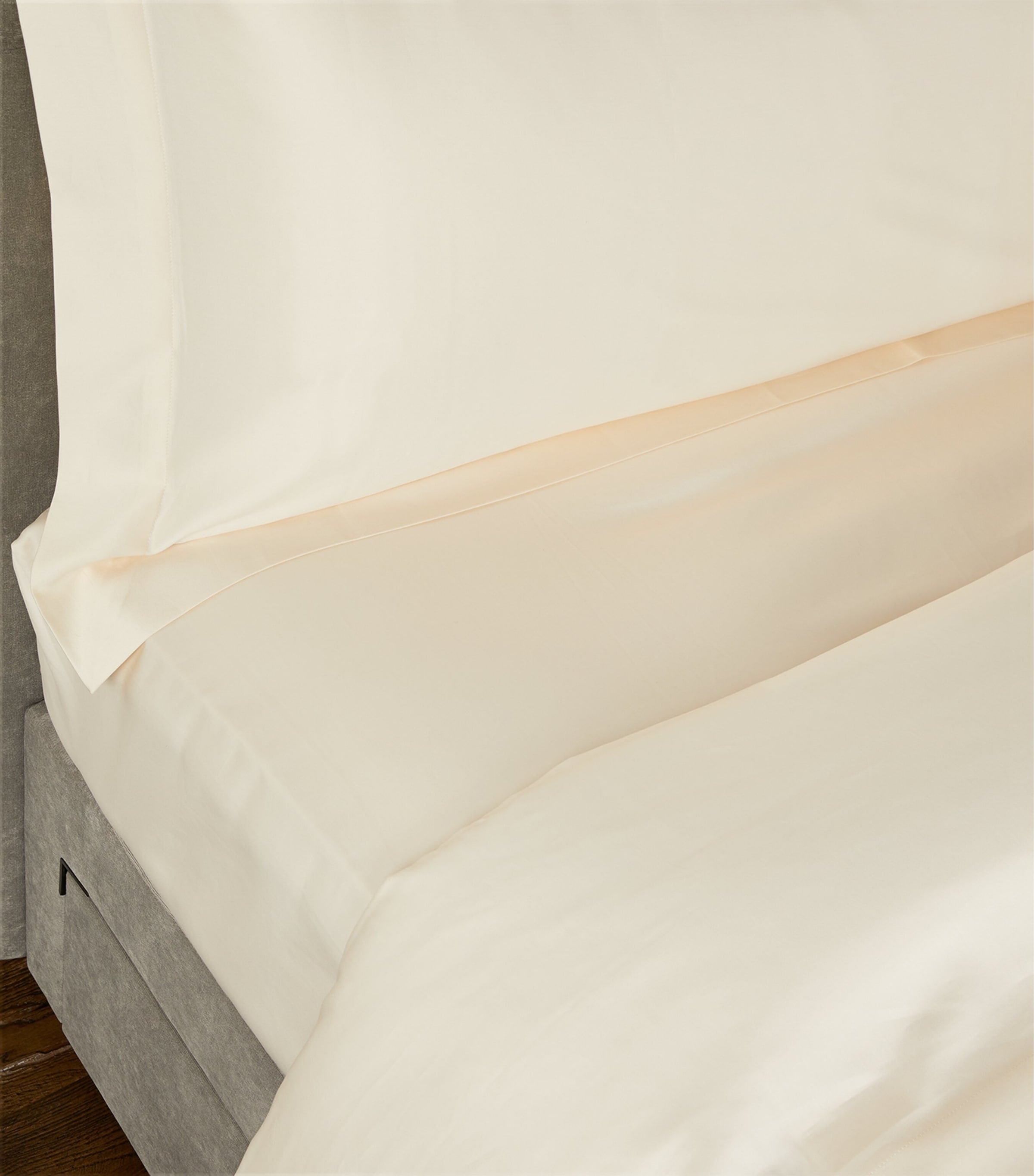 Celso De Lemos Super King fitted sheet 180x200cm - British product