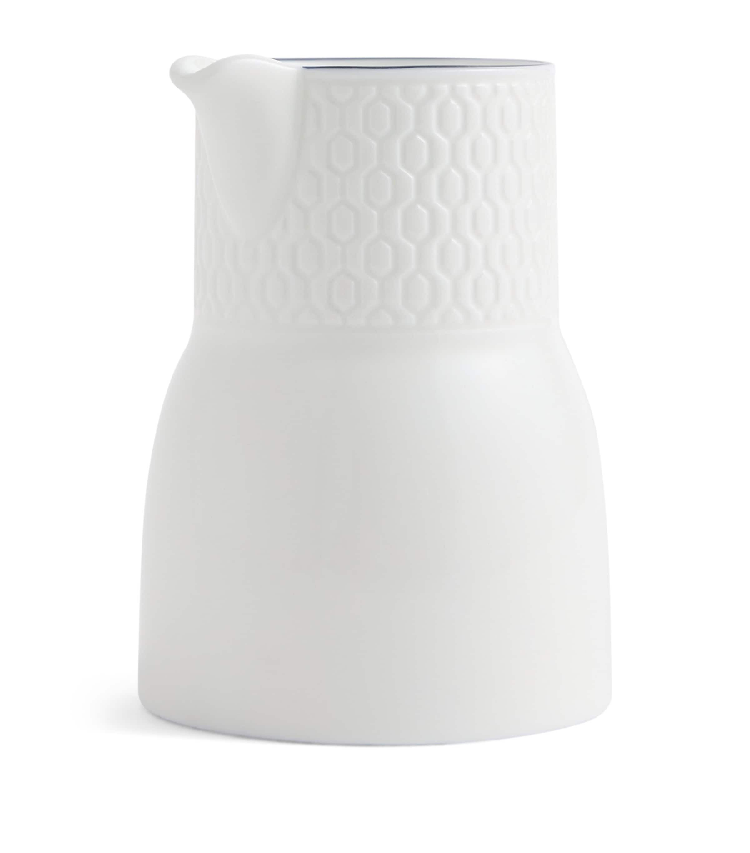 Wedgwood Gio Baijiu jug 118ml (British brand)