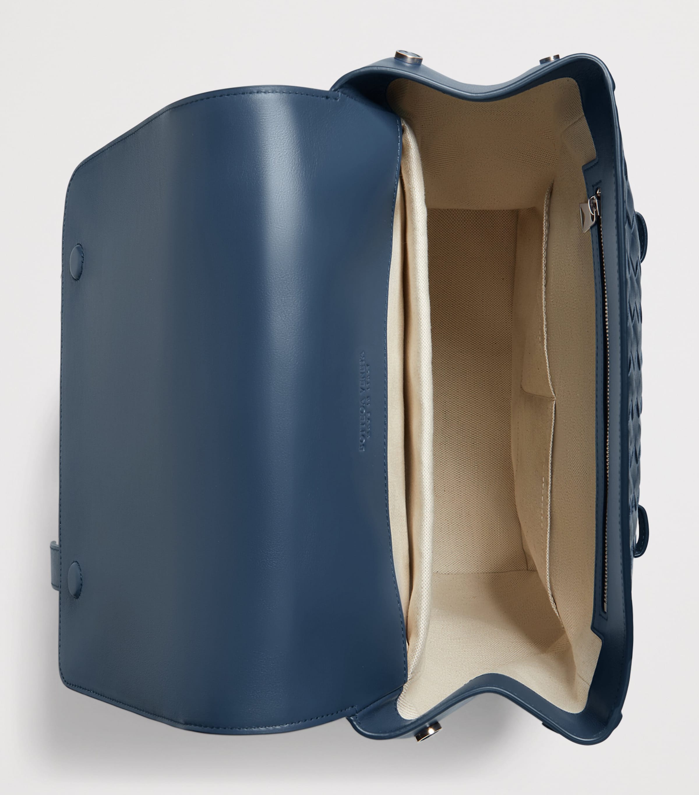 Bottega Veneta Intrecciato leather backpack 39cm, imported from the UK