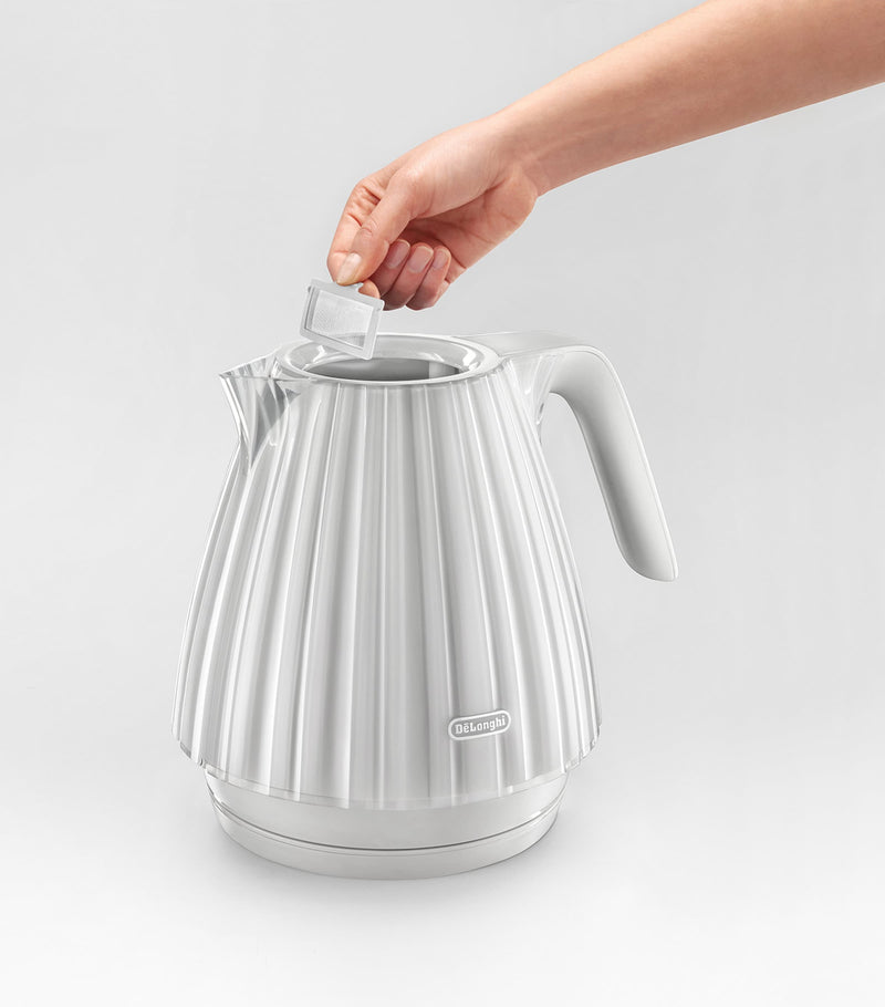 De'Longhi Ballerina kettle - British product