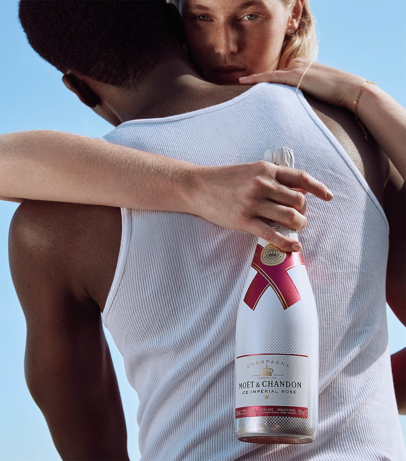 Moët & Chandon Rosé Impérial Ice Champagne 75cl, imported from the UK