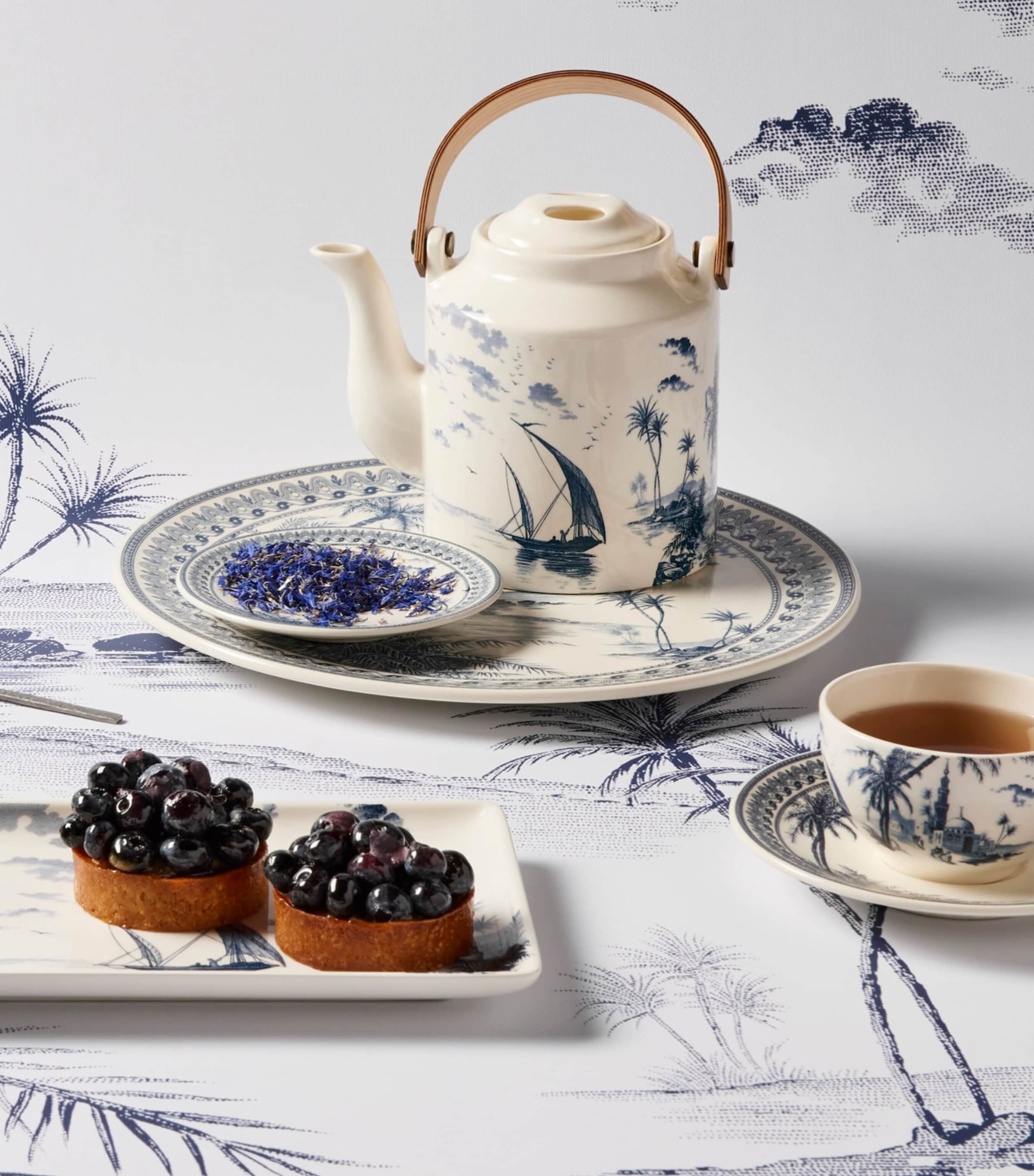 Gien Dépareillé dinner plates set of 6 27cm, imported from the UK