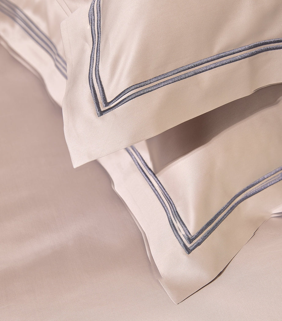 Peter Reed double duvet cover with striped embroidery, 200cm x 200cm, imported from the UK