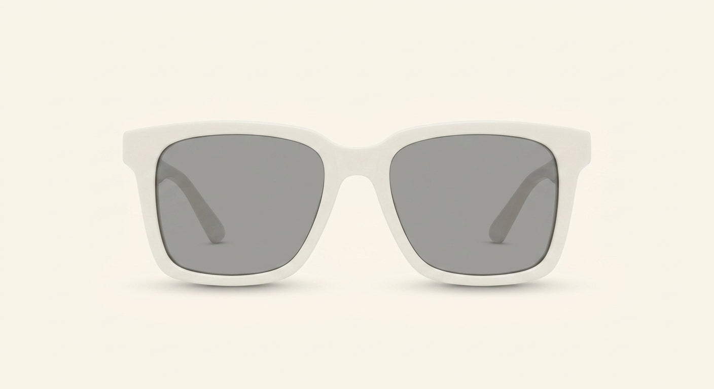 Lunettes de soleil noires Gucci GG1547S, version Royaume-Uni