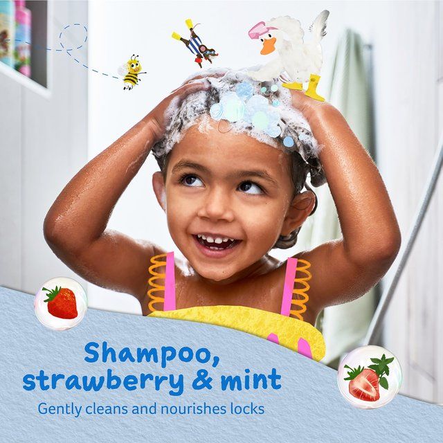 Childs Farm Kids Strawberry & Organic Mint Shampoo    250ml