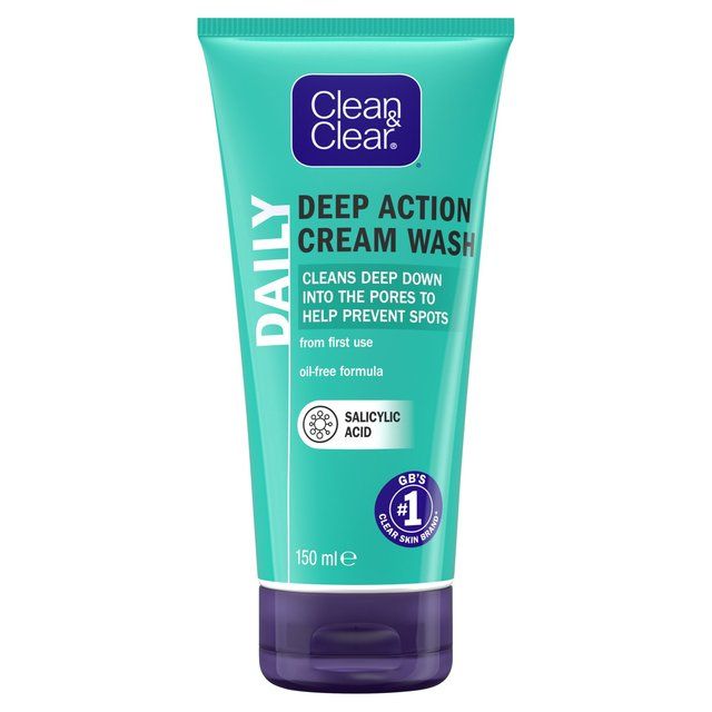 Clean & Clear Deep Action Oil Free Cream Face Wash   150ml