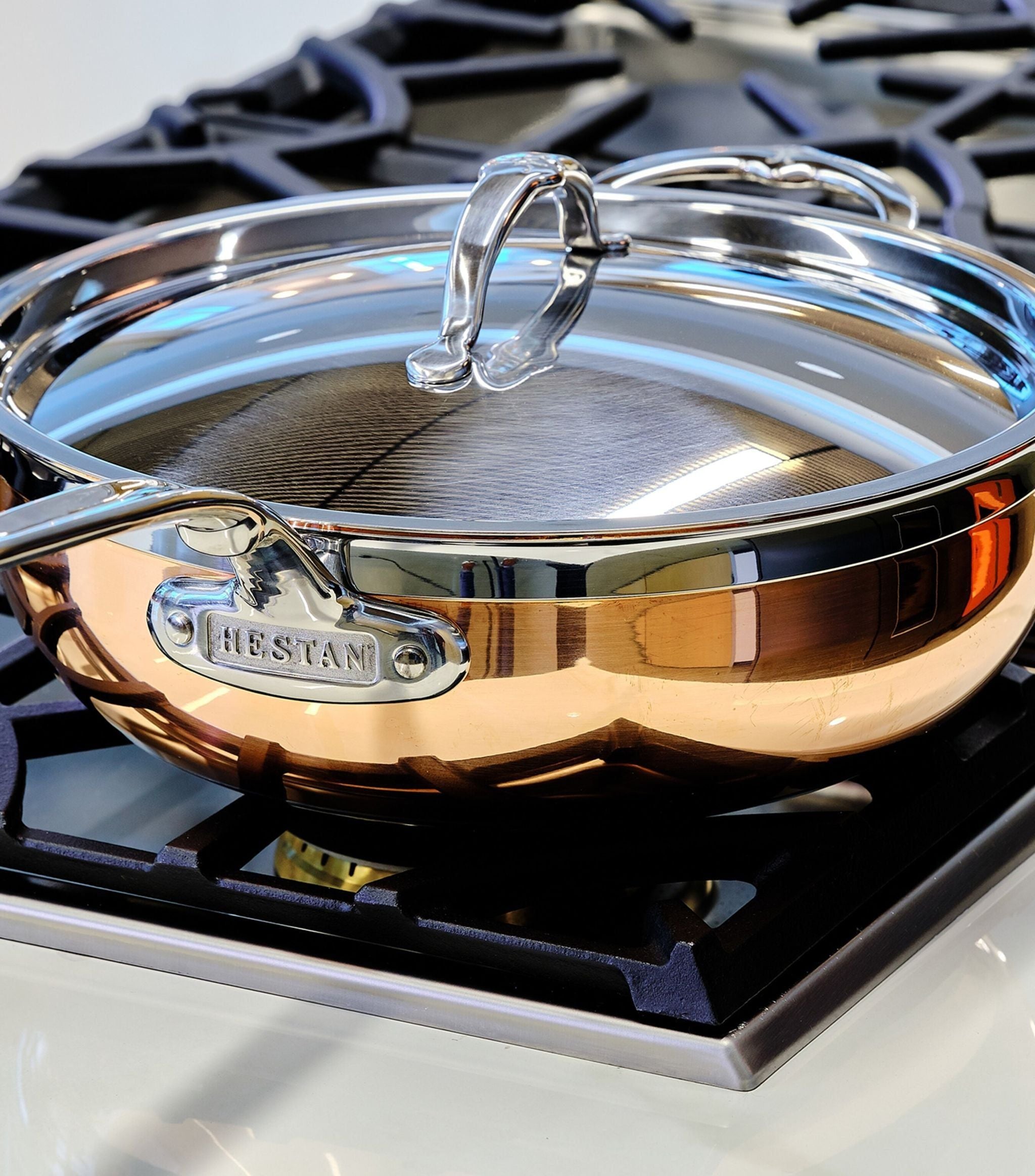 CopperBond Covered Essential Pan with Lid (28cm)