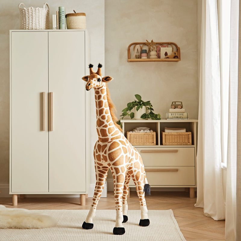 Cuddleco standing giraffe plush toy 135cm, UK version