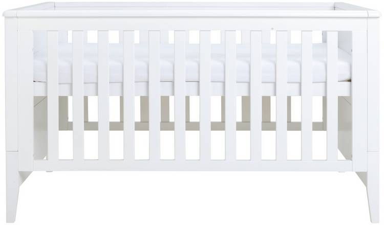 Cuggl Canterbury Cot Bed With Mattress - White