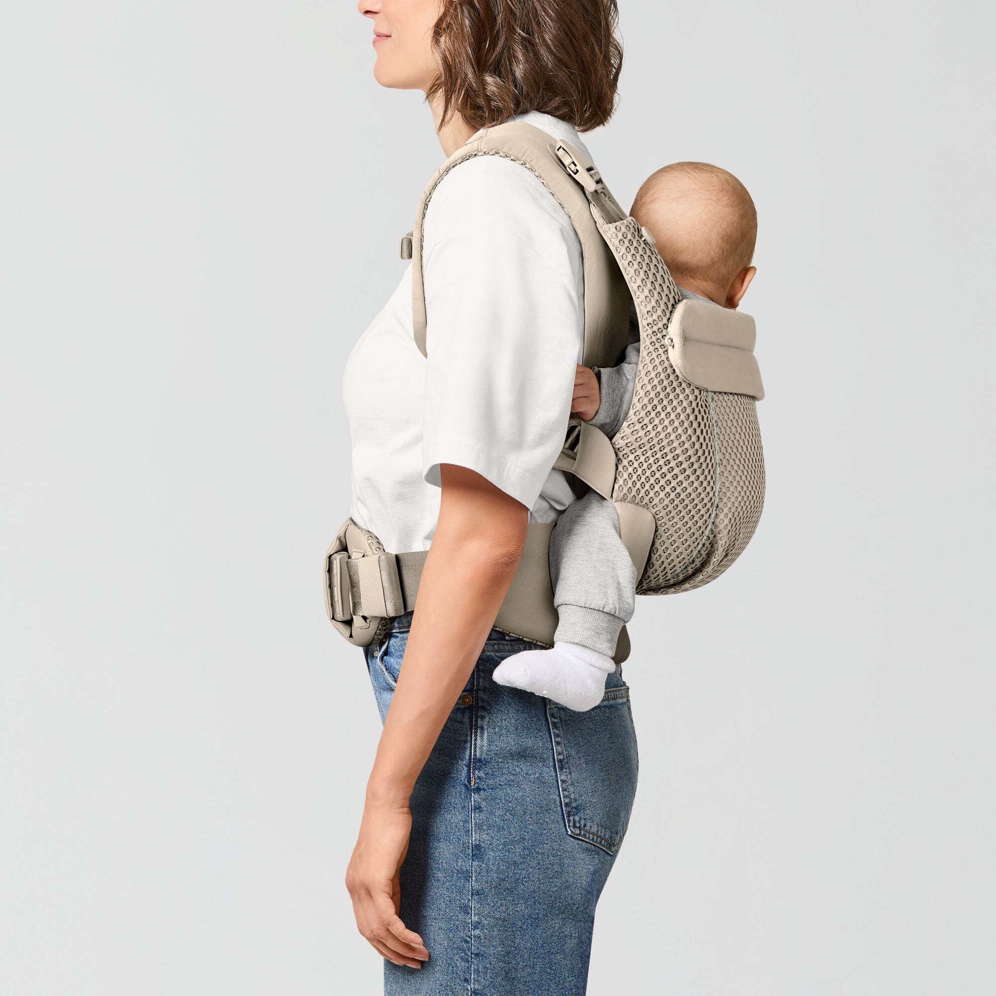 Cybex Amya baby carrier Almond Beige - British product