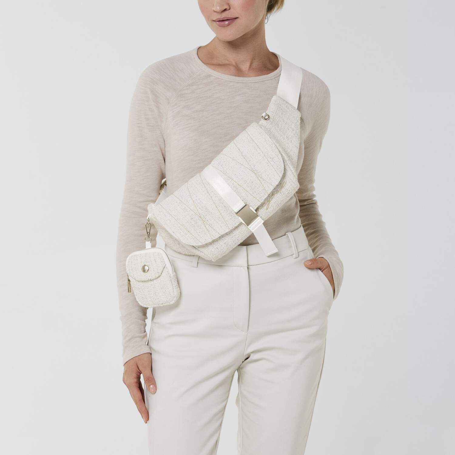 Cybex Belt Bag Boucle in soft bouclé fabric, UK version
