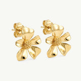 MUCHV 18k gold gardenia flower stud earrings large (British brand)