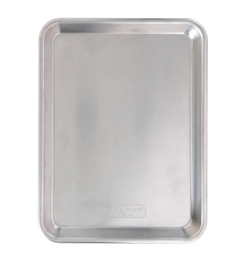 Nordic Ware aluminium quarter sheet 24.4x33cm (British brand)