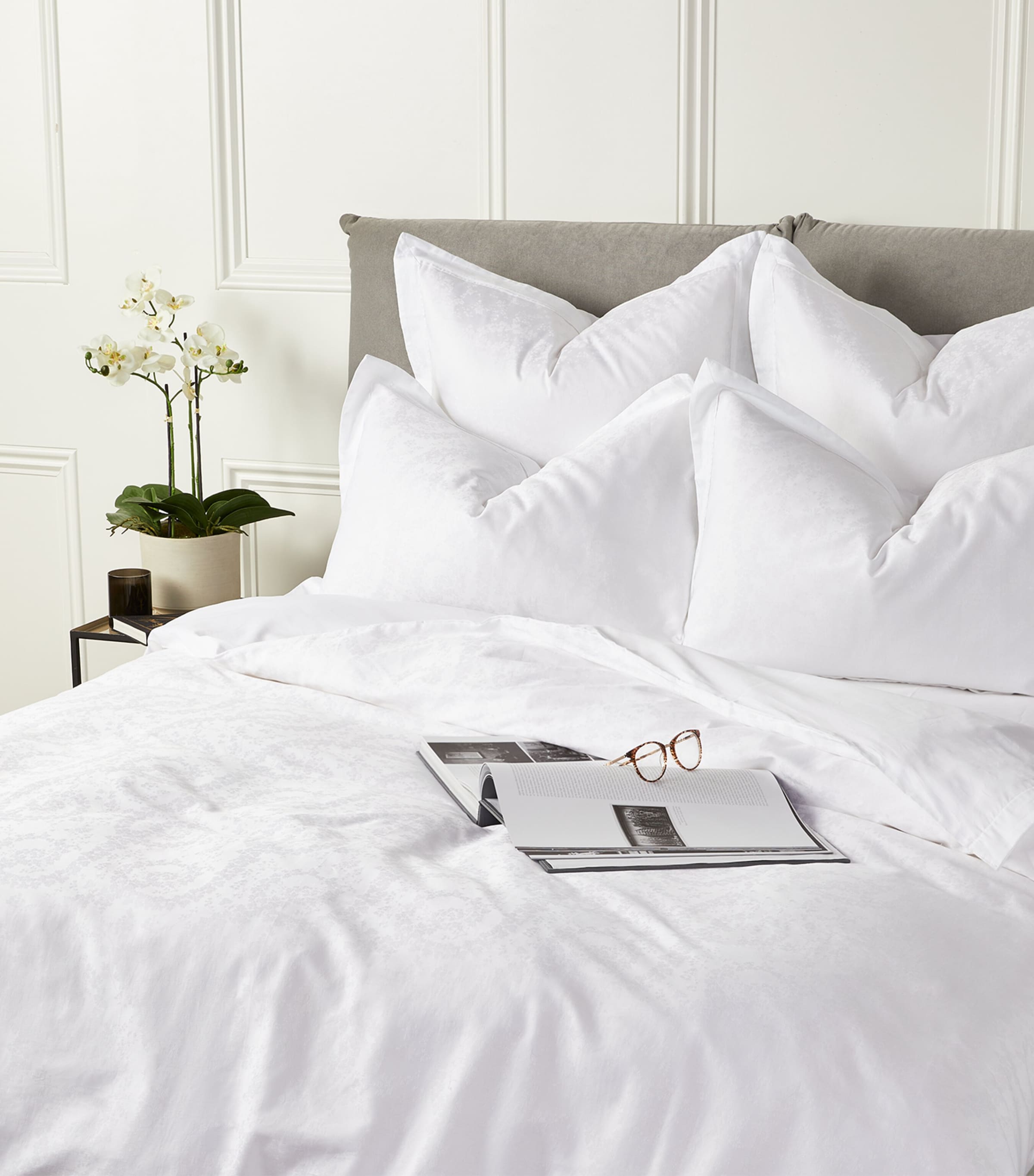 Amalia Suave Super King fitted sheet 180cm x 200cm - British product