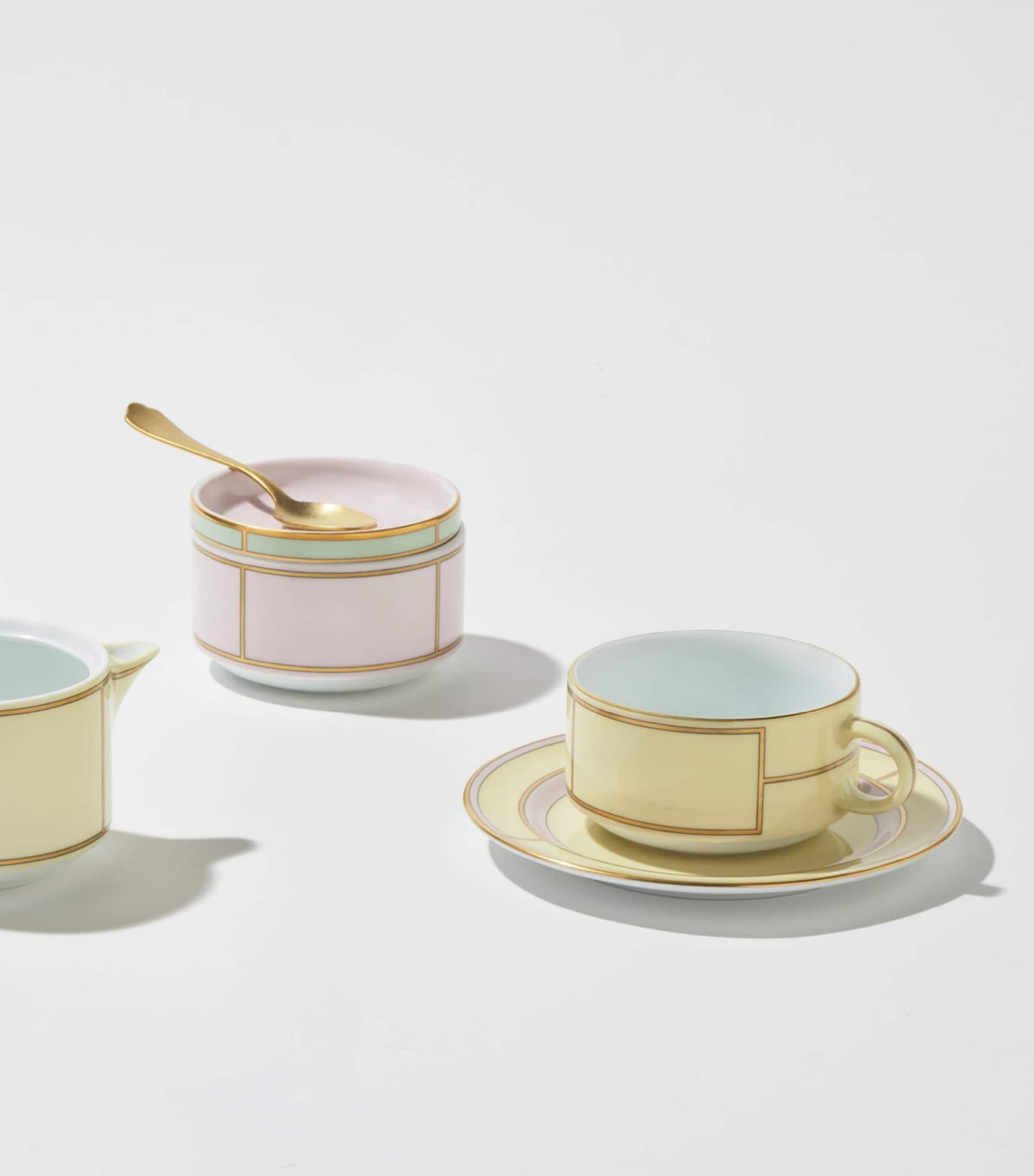 GINORI 1735 porcelain teacup Colonna Diva Giallo 245ml, UK version