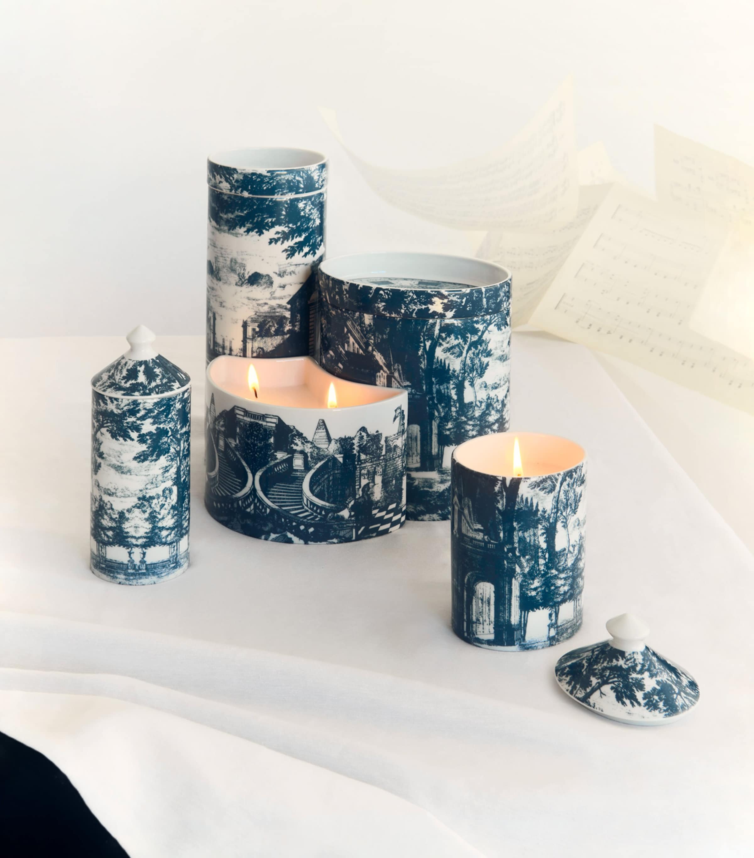 Fornasetti Giardino Segreto Se Poi candle 310g - British product