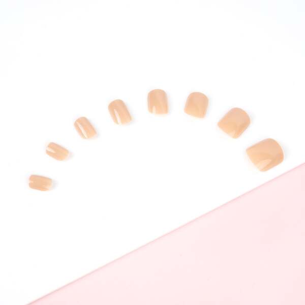 Invogue Honey Nude Square Nails - Pack of 24 GOODS Superdrug   