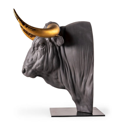 Sculpture de buste de taureau Taurus par Lladró