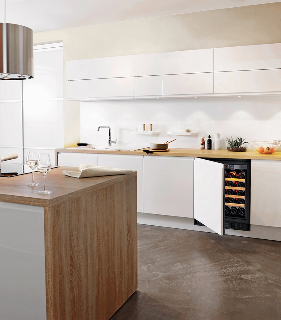 Armoire à vin multi-températures petite EuroCave - Produit britannique