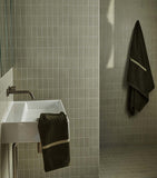 BAINA Emerald hand towel 38cm x 80cm - British product