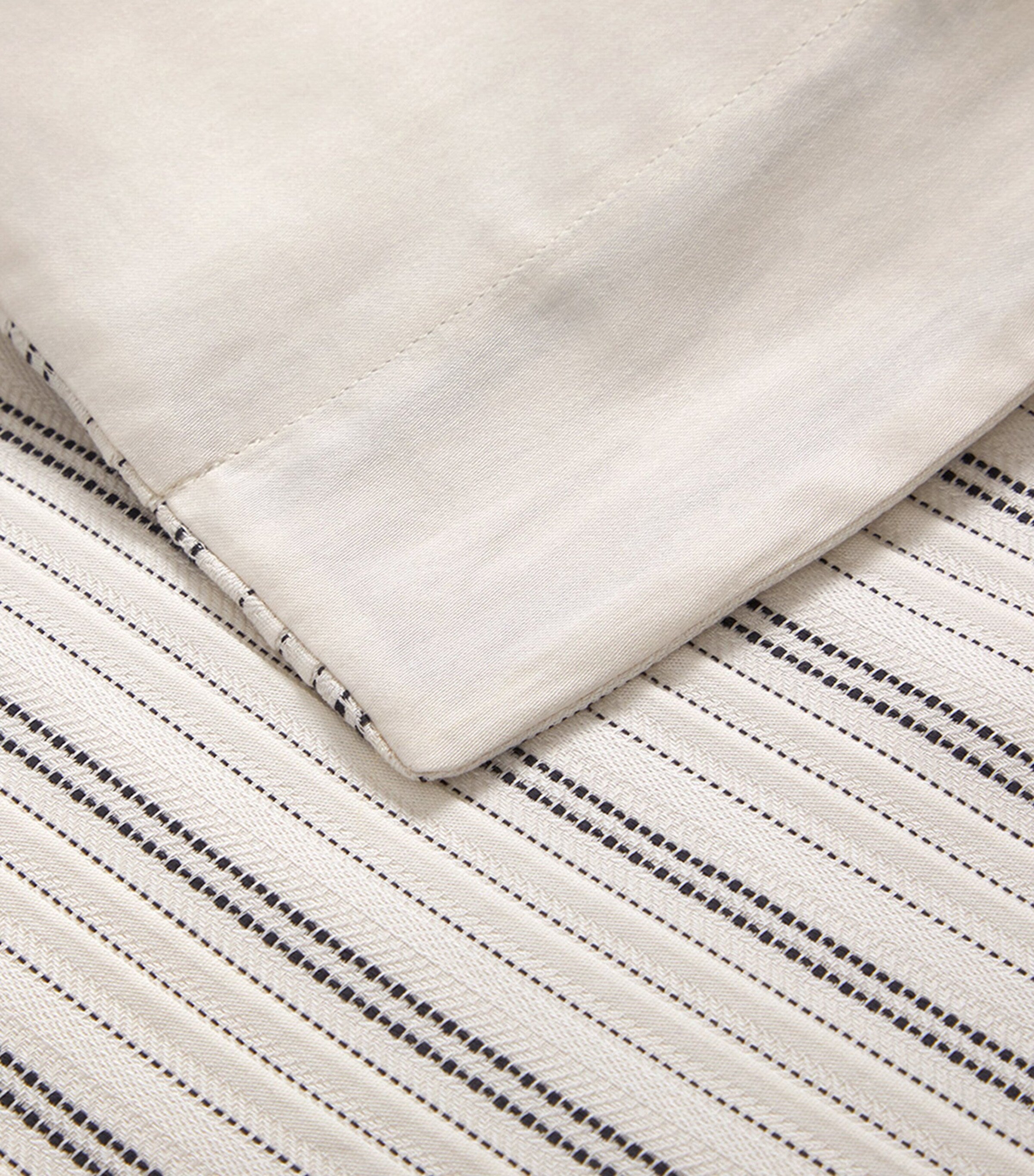 Ralph Lauren Home Canyon Road Siena Single Duvet Cover 140cm x 200cm, imported from the UK