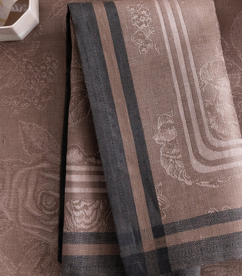 Le Jacquard Français Linen Romance napkin, UK version