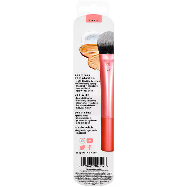 Real Techniques Seamless Complexion Brush (British brand)