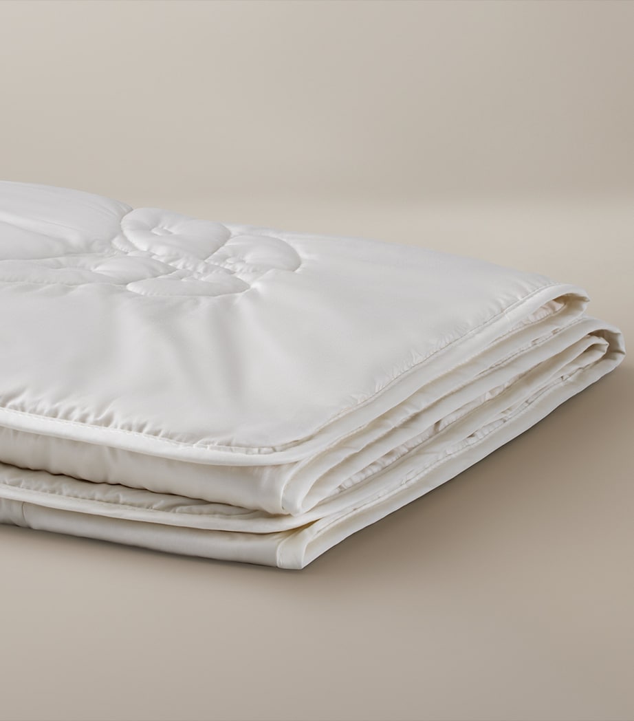 SAVOIR super king silk duvet 4.5 tog (British brand)