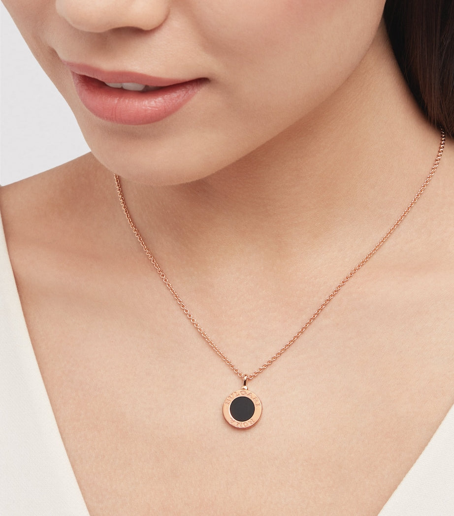 Bvlgari rose gold necklace with onyx and diamond pavé - British product