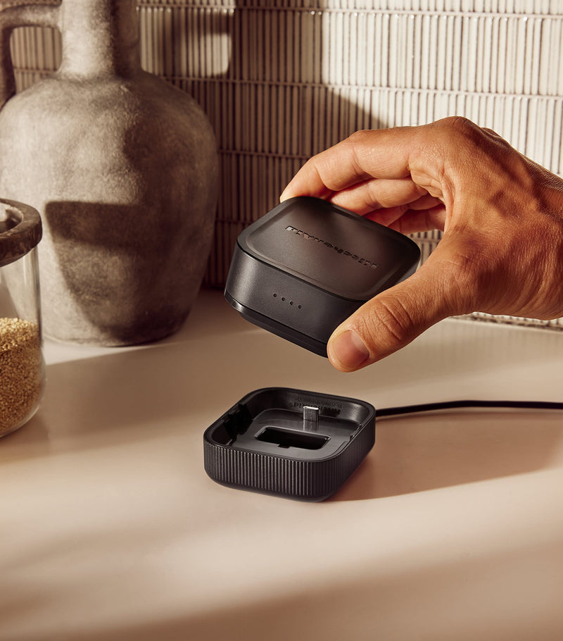 KitchenAid 12V lithium ion battery charging dock for cordless kitchen appliances, UK version