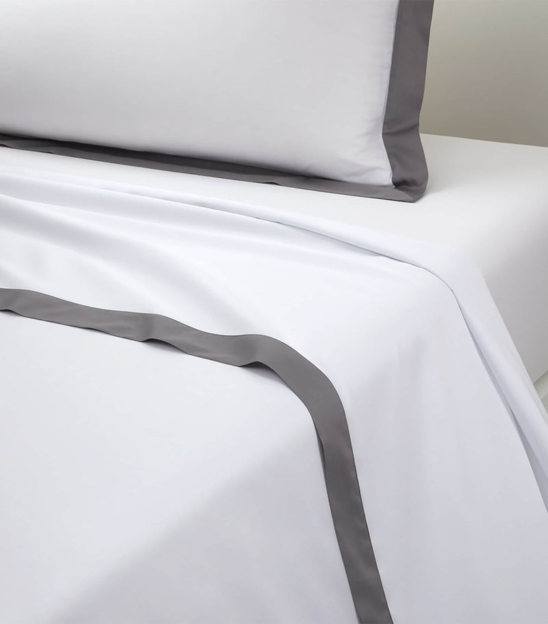 Yves Delorme Linea Platine Super King flat sheet 270cm x 295cm (British brand)