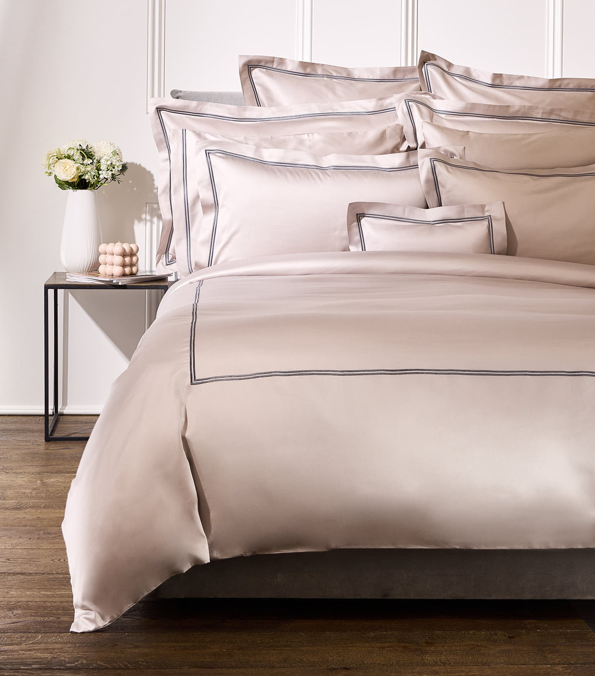 Peter Reed Emperor flat sheet 356cm x 292cm, imported from the UK