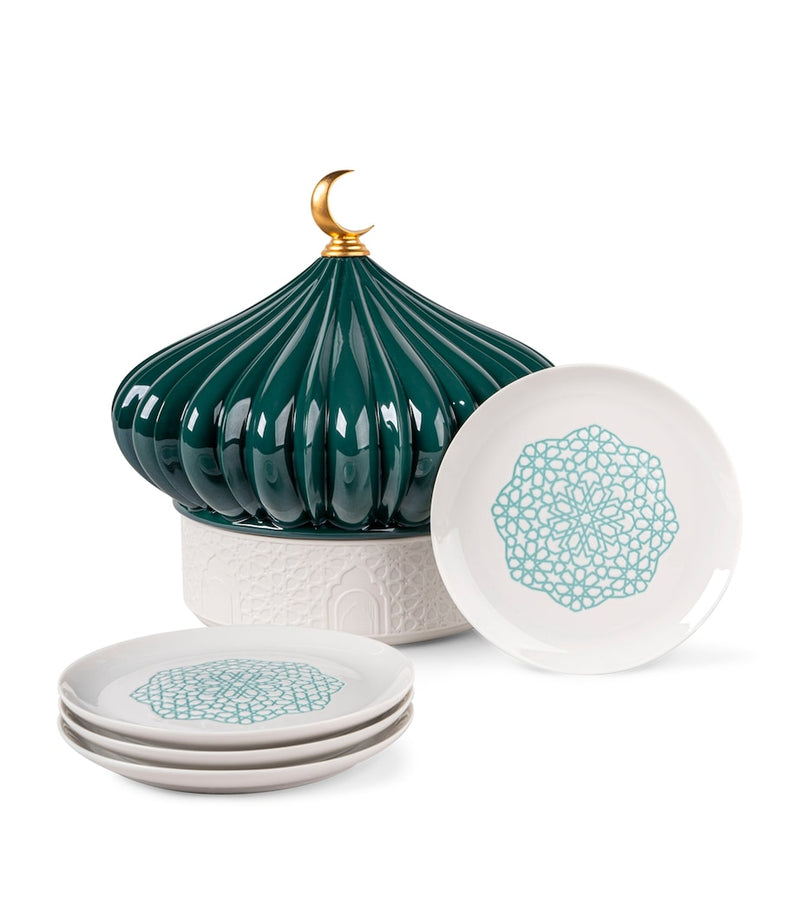 Lladró porcelain Majestic Nights box with plates - (British brand)