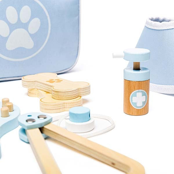 Bigjigs Toys Veterinary Set GOODS Superdrug   