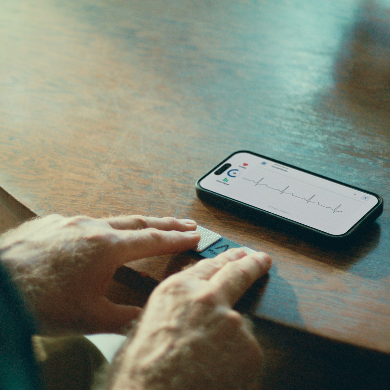 Alivecor KardiaMobile ECG monitor (British brand)