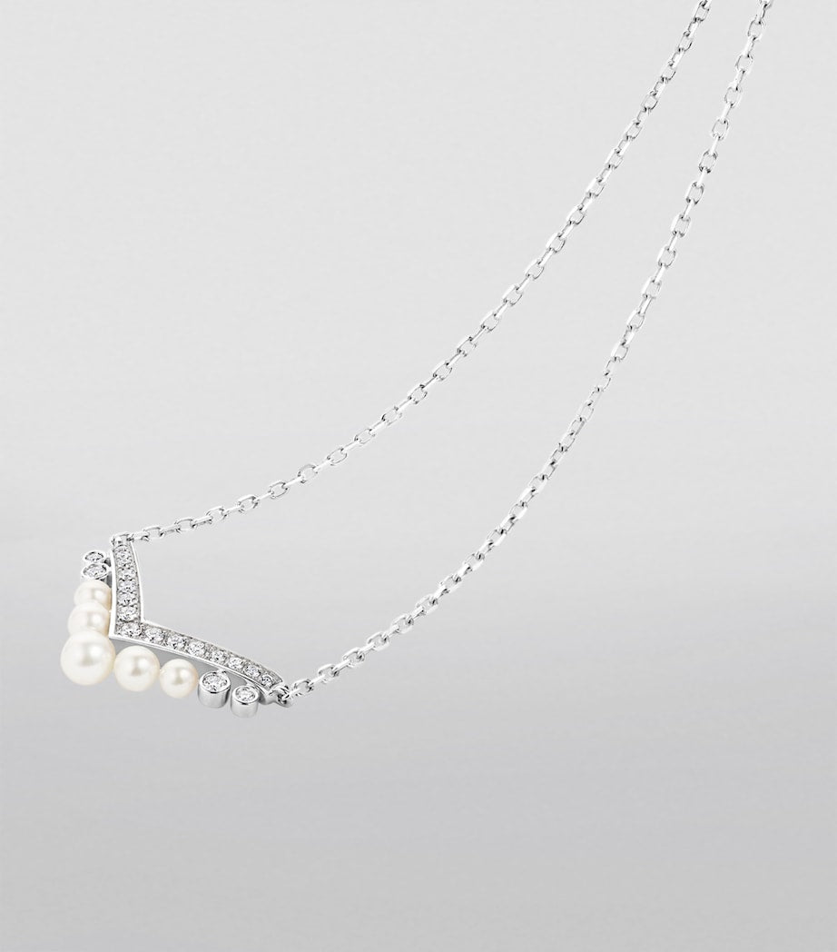 Chaumet pendant necklace diamond and pearl, imported from the UK