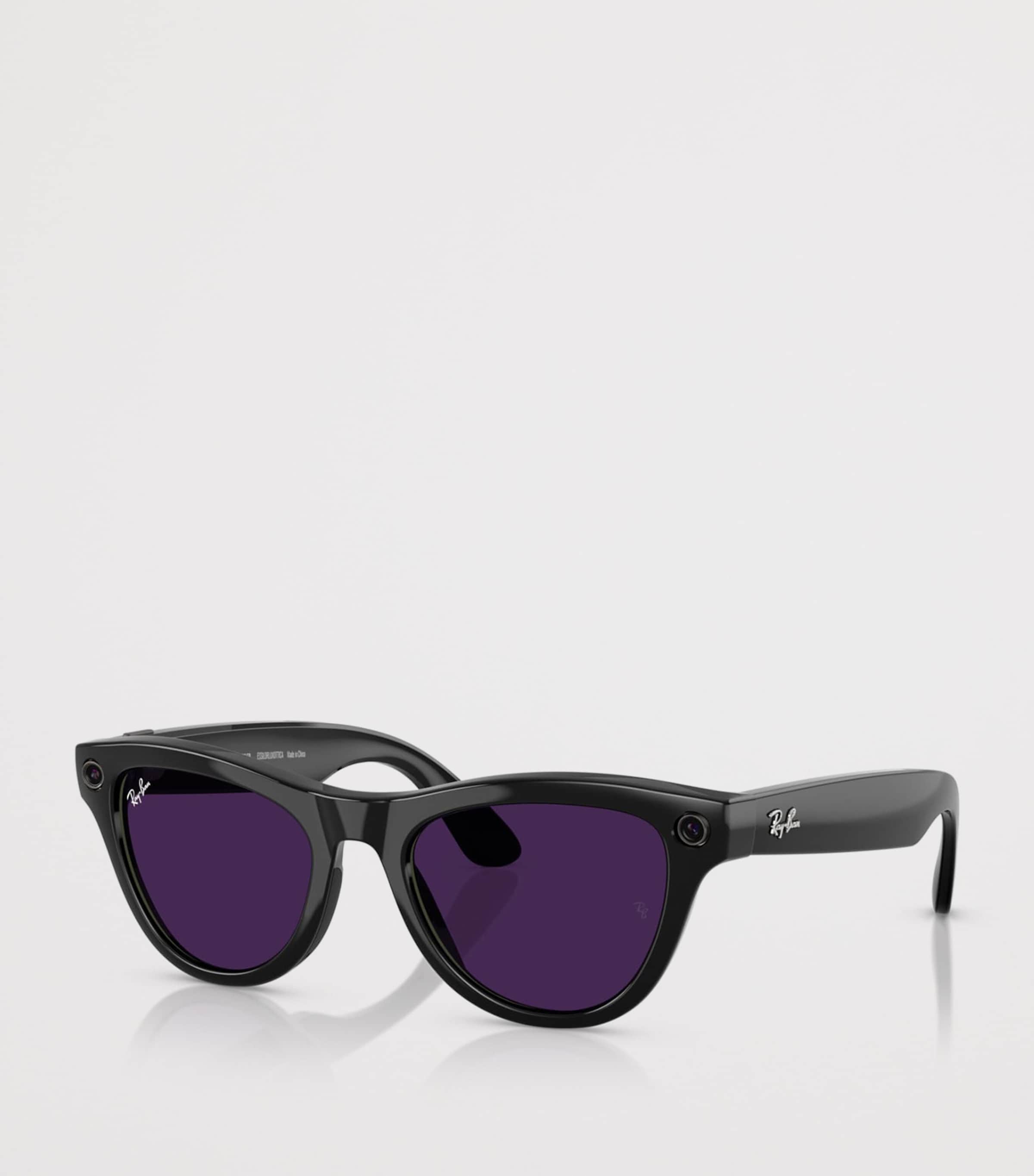 Ray-Ban x Meta Skyler smart sunglasses transition lenses - British product