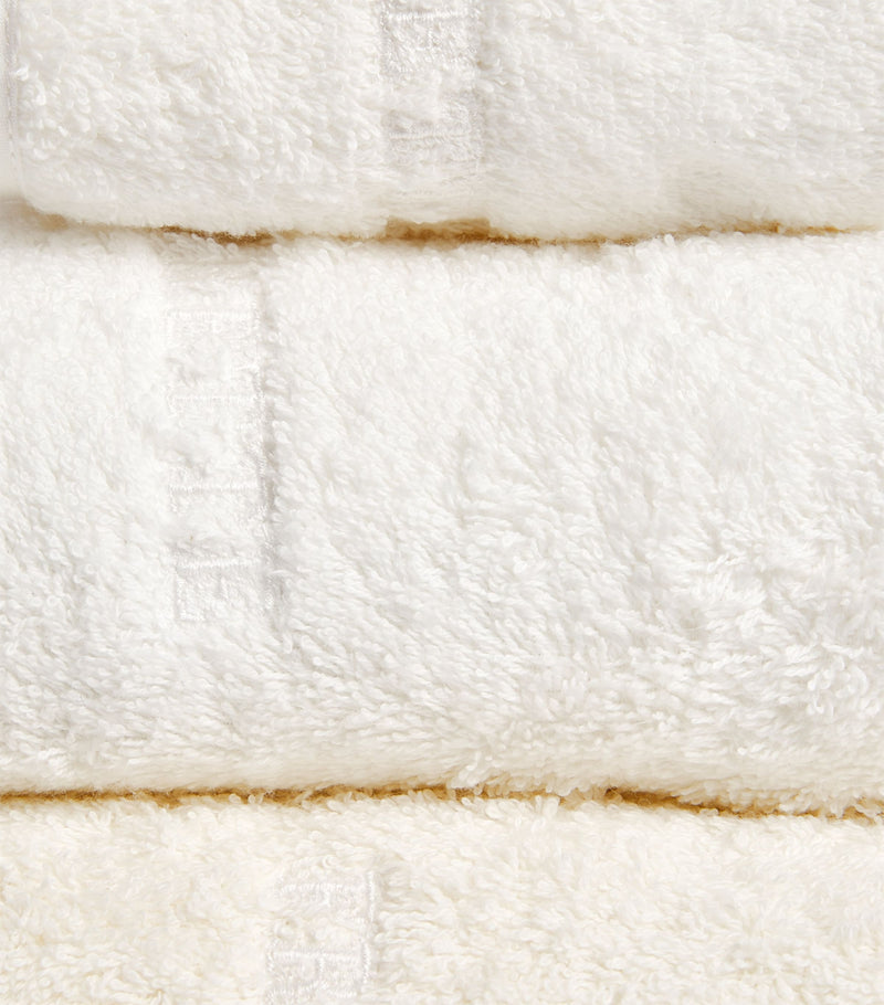 Frette Unito hand towel 60cm by 110cm - British product