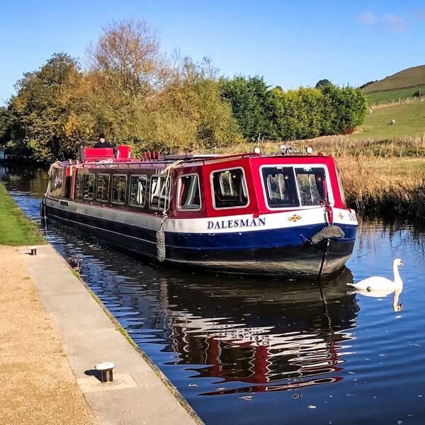 Find Me a Gift Yorkshire Afternoon Tea Cruise & Bubbly for 2