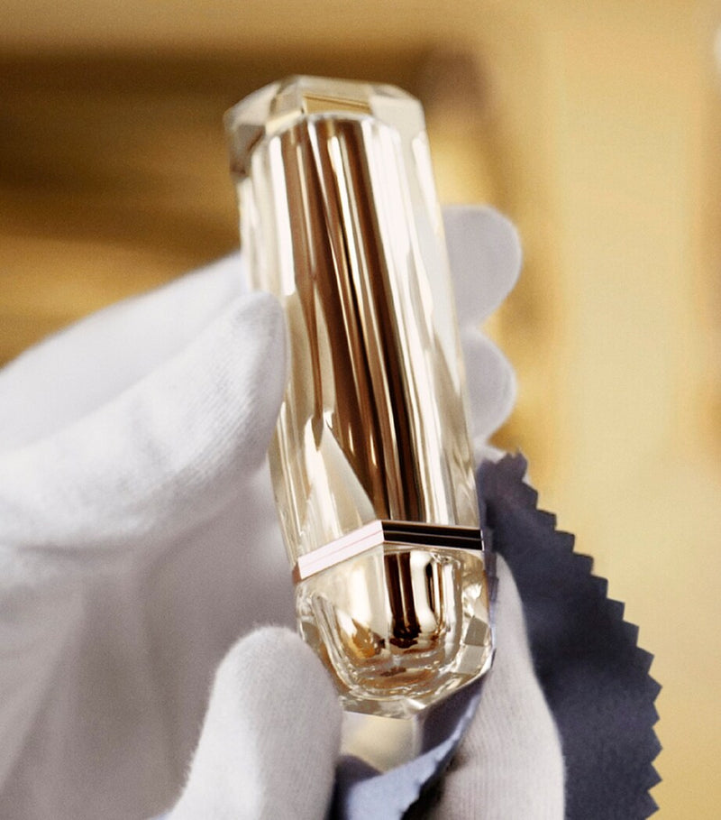 Estée Lauder diamond serum lipstick 2.8g, imported from the UK