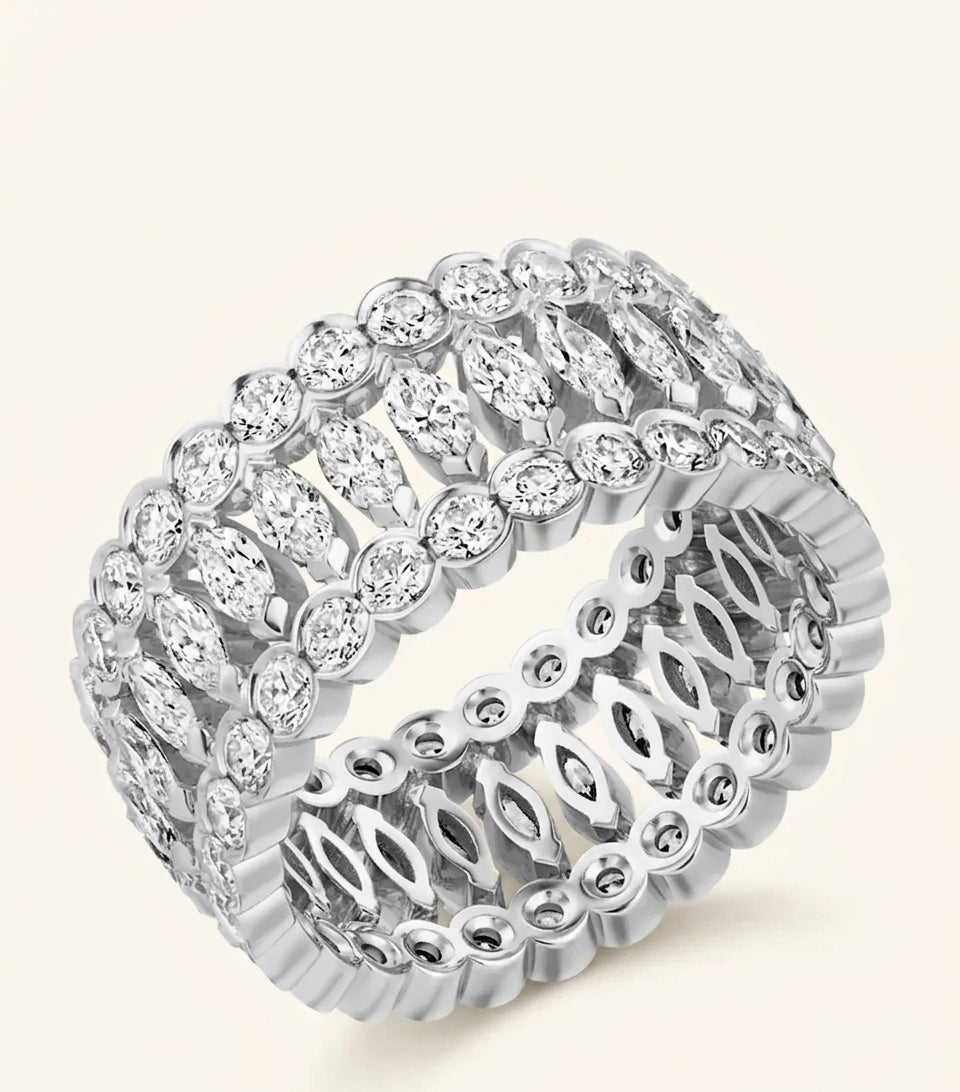 Cartier Broderie de Cartier ring in white gold with diamonds - British product