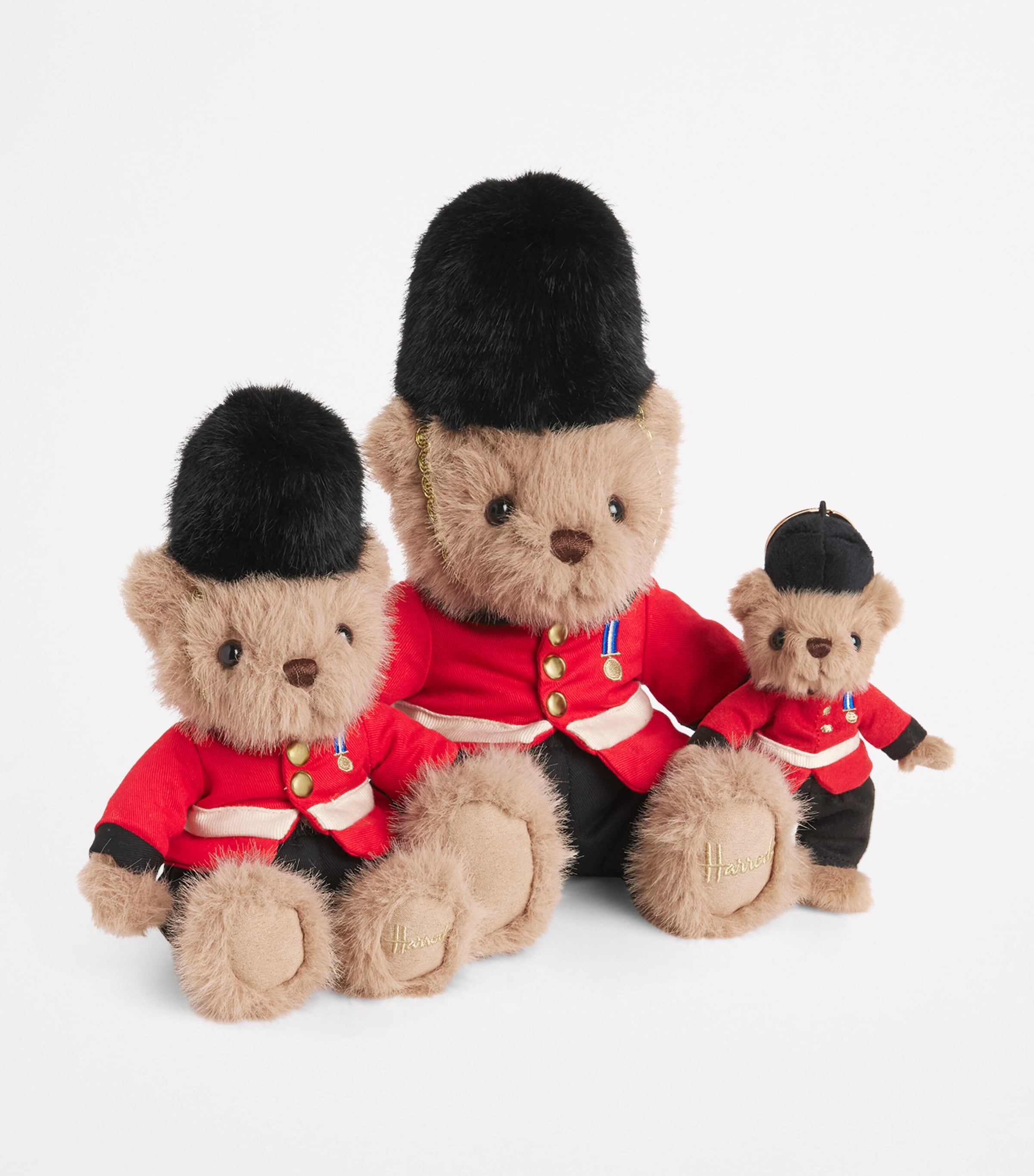 Harrods Guardsman Bear soft toy keyring, UK version