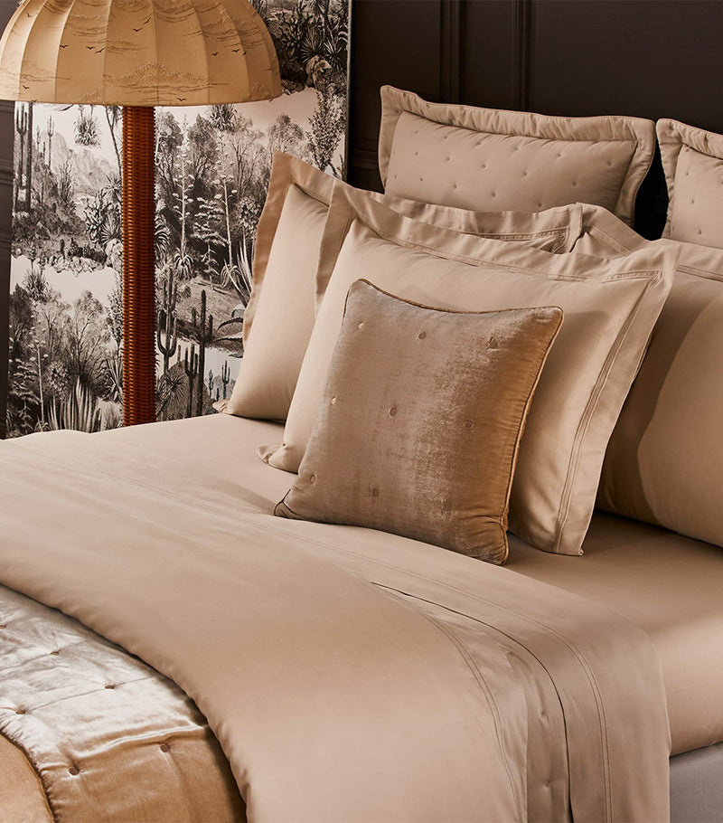 Yves Delorme Triomphe Standard Oxford pillowcase 50cm x 75cm (British brand)