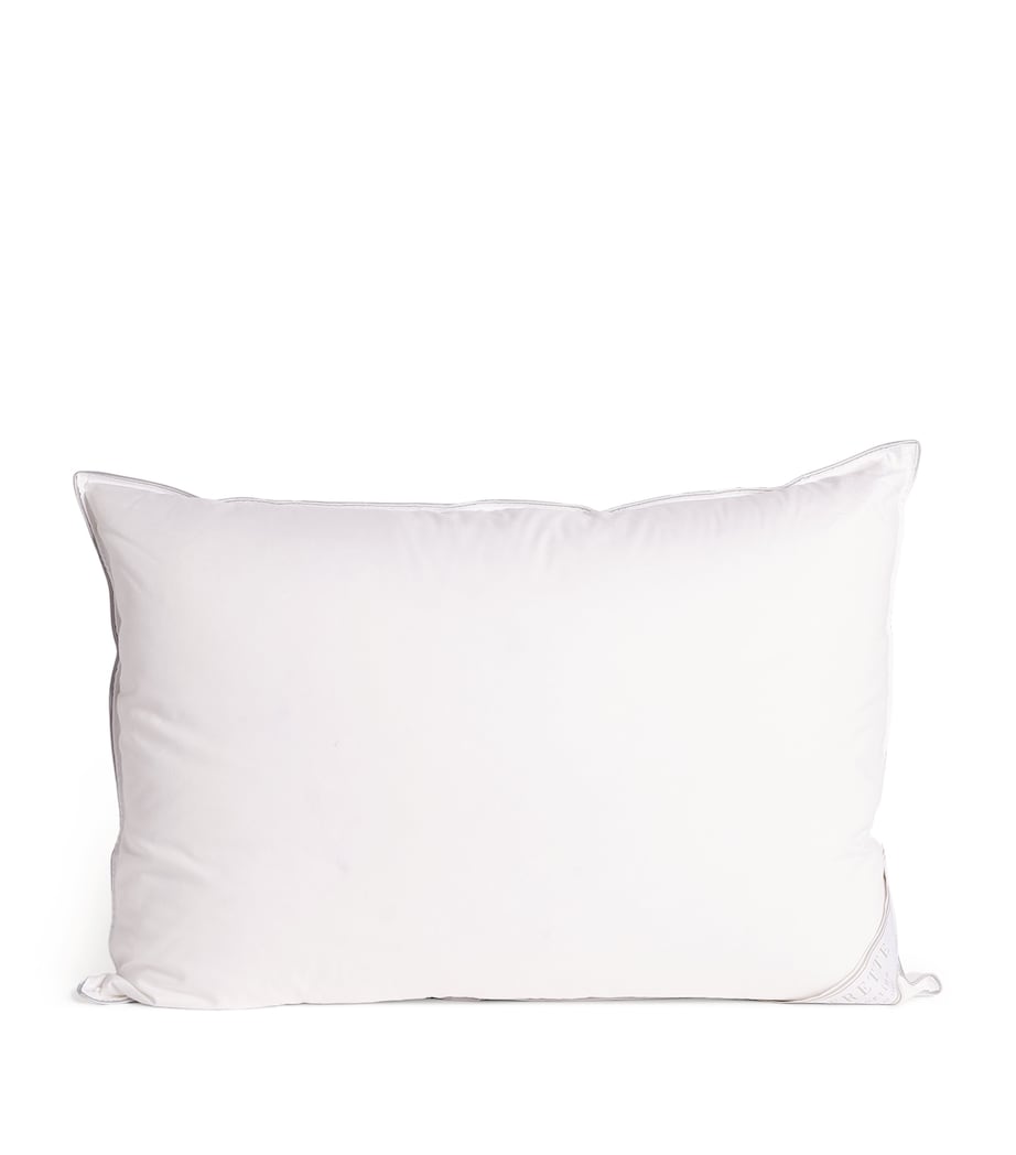 Frette soft Cortina down pillow 51x71cm (British brand)