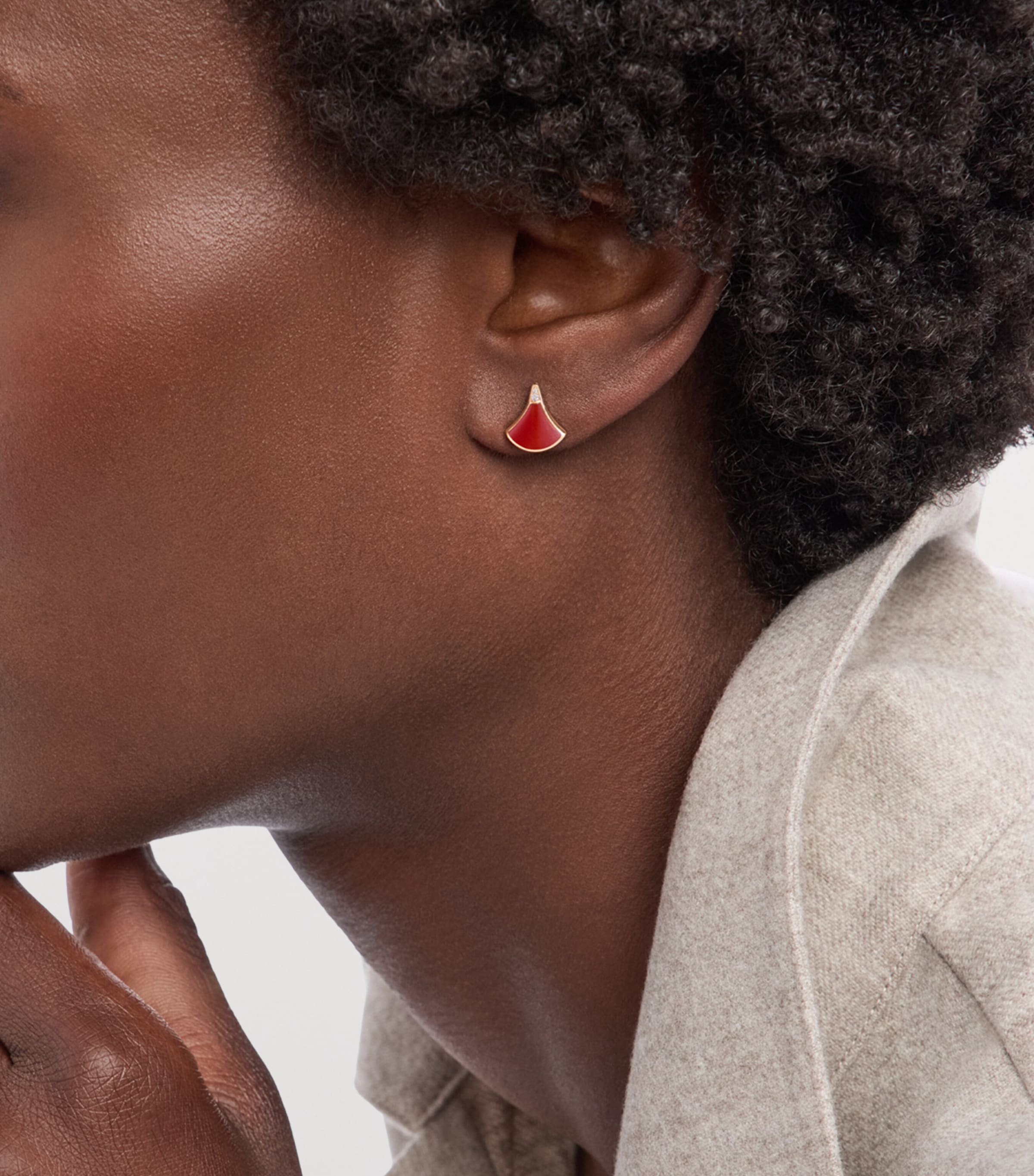 Bvlgari Divas Dream earring rose gold carnelian diamonds (British brand)