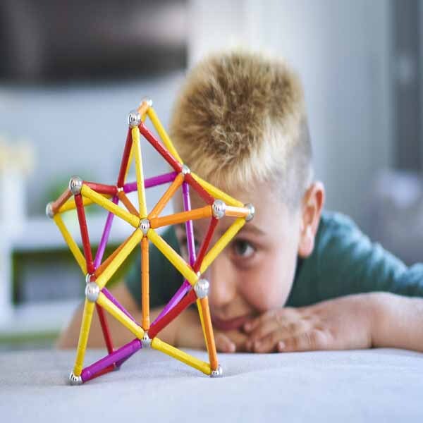 Geomag Classic 93 magnetic shapes toy - British product